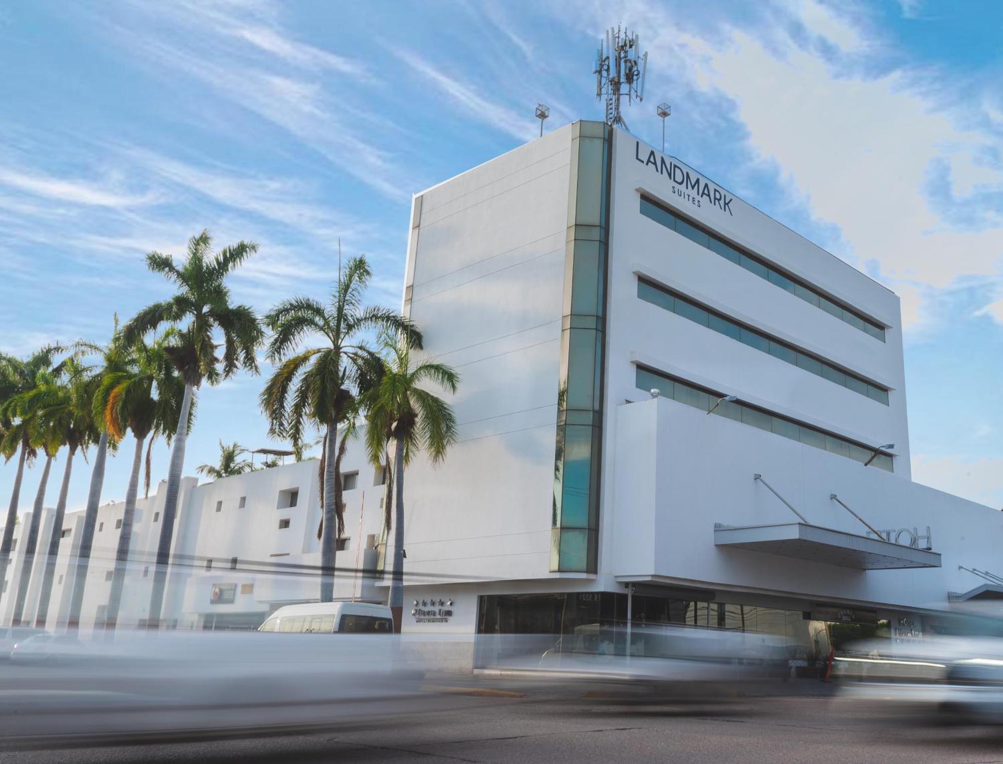 Landmark Suites By Balderrama Hotel Collection Los Mochis Exterior photo